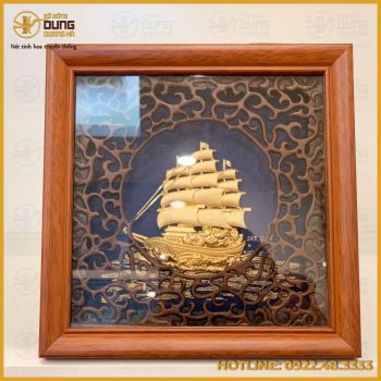 Tranh lưu niệm thuyền buồm mạ vàng cao cấp