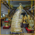 Tượng chim công đồng đỏ dát vàng cao 2m