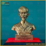 Tượng Bác Hồ bán thân đồng vàng giả cổ cao 17cm