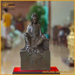 Tượng Quan Âm Tự Tại đồng vàng hun cao 40cm