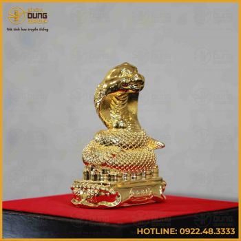 Tượng rắn đồng vàng mạ vàng kích thước 17x13cm nặng 1kg
