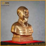 Tượng Bác Hồ bán thân đồng đỏ màu nhũ cao 25cm ngang 20cm