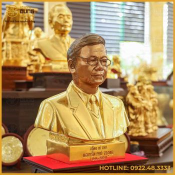 Tượng bán thân Bác Trọng đồng đỏ dát vàng làm màu mặt cao 45cm