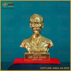 Tượng Bác Hồ bán thân đồng vàng dát vàng cao 17cm