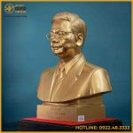 Tượng Bác Trọng bán thân đồng đỏ làm màu cao 42cm