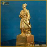 Tượng Hưng Đạo Đại Vương đồng đỏ dát vàng cao 60cm