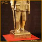 Tượng Bác Hồ đồng đỏ làm màu cao 35cm ngang 11,5cm nặng 12kg