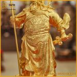 Tượng Quan Vân Trường cầm đao đồng đỏ dát vàng cao 43cm
