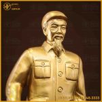 Tượng Bác Hồ đồng đỏ làm màu cao 35cm ngang 11,5cm nặng 12kg