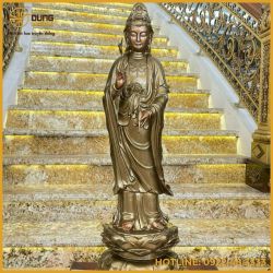 Tượng Phật Quan Âm dáng đứng đồng đỏ làm màu