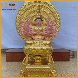 Tượng Phật Thiên Thủ Thiên Nhãn dát vàng làm màu độc đáo