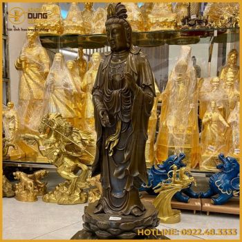 Tượng Quan Âm Bồ Tát dáng đứng đồng đỏ làm màu cổ kính