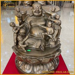 Tượng Phật Di Lặc và 6 đứa trẻ bằng đồng làm màu cổ kính