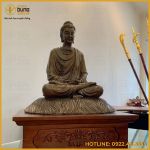 Tượng Phật Thích Ca ngồi thiền bằng đồng đỏ làm màu cổ kính