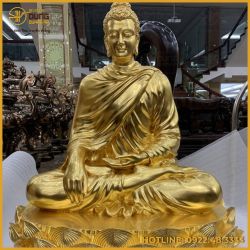 Tượng Phật Thích Ca bằng đồng dát vàng tinh xảo
