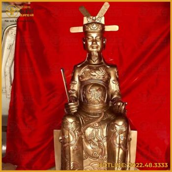 Tượng cụ tổ bằng đồng đỏ làm màu uy nghiêm