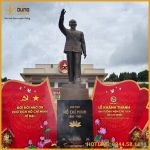 Khánh thành tượng đài chủ tịch Hồ Chí Minh cao 7,9m nặng 15 tấn tại Bộ Tư lệnh Quân khu 7 - Tp.HCM